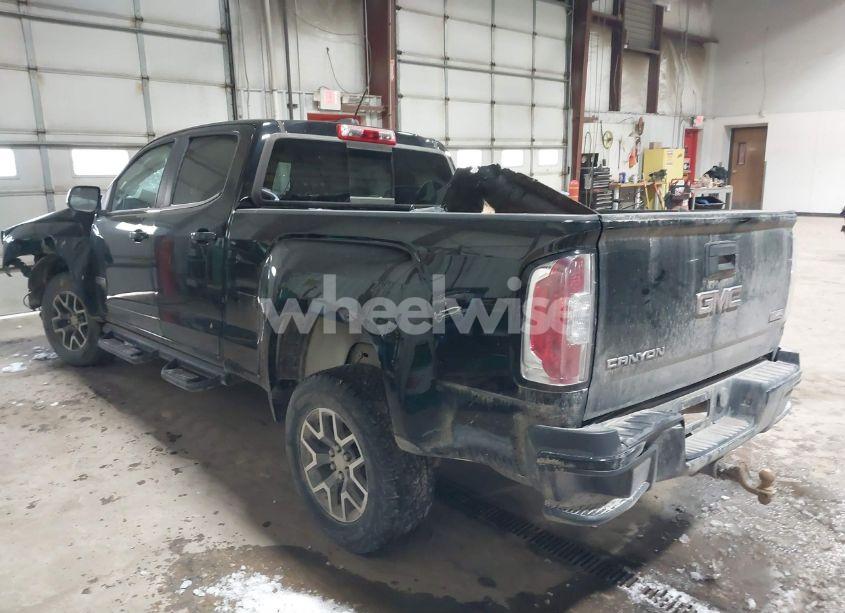 Photo 3 of 2016 Gmc Canyon SLE (VIN 1GTG6CE31G1390466)