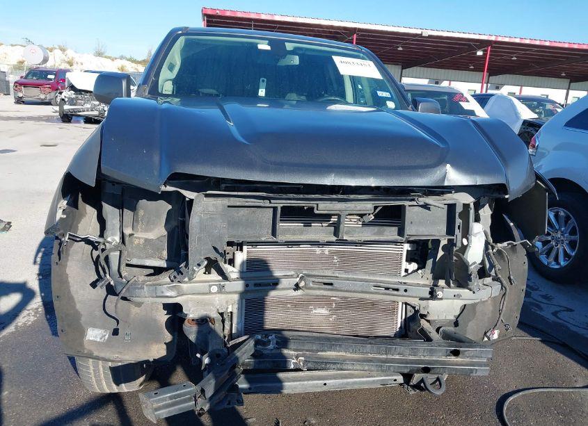 Photo 6 of 2016 Gmc Canyon SLE (VIN 1GTG6CE33G1112703)