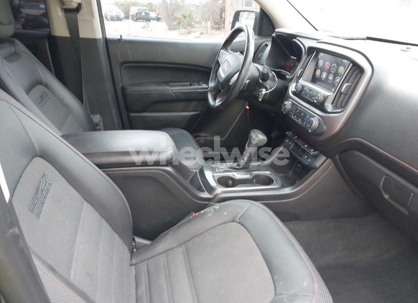 Photo 5 of 2016 Gmc Canyon SLE (VIN 1GTG6CE3XG1224575)