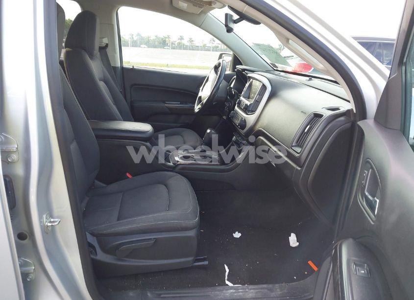 Photo 5 of 2017 Gmc Canyon SLE (VIN 1GTG6CEN0H1159500)