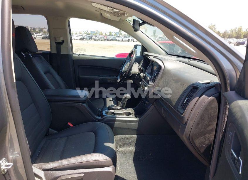 Photo 5 of 2021 Gmc Canyon 4WD SHORT BOX AT4 - CLOTH (VIN 1GTG6FEN9M1123638)