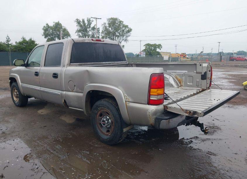 Photo 3 of 2003 Gmc Sierra 1500HD SLE (VIN 1GTGC13U93F159045)