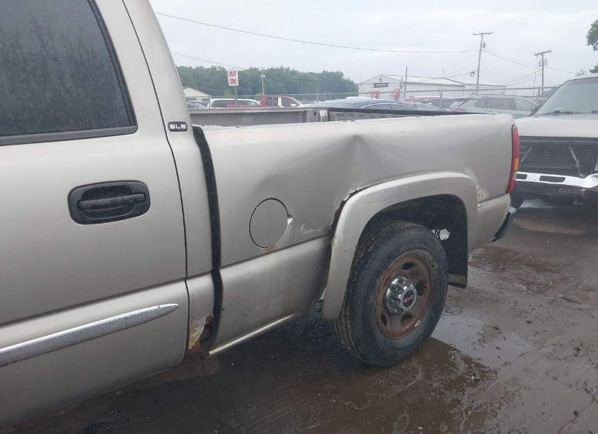 Photo 6 of 2003 Gmc Sierra 1500HD SLE (VIN 1GTGC13U93F159045)