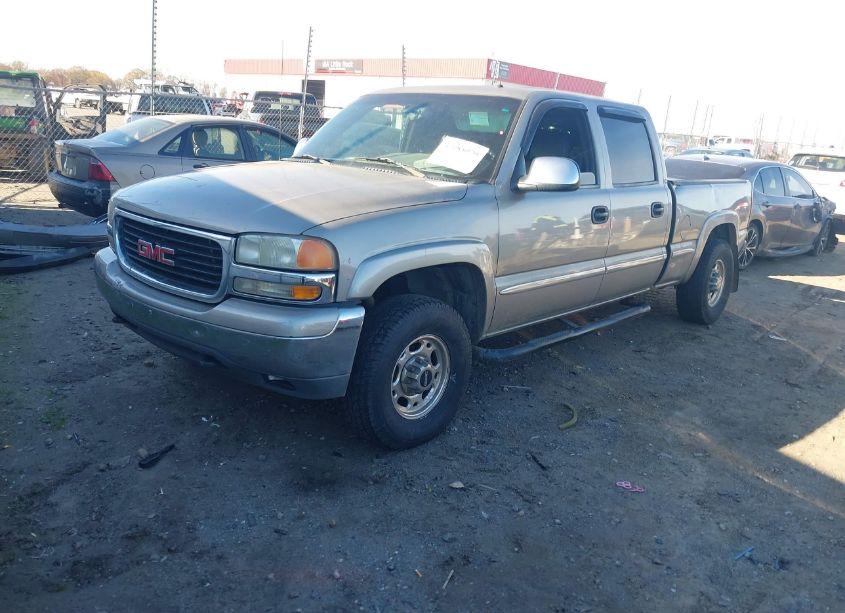 Photo 2 of 2002 Gmc Sierra 1500HD SLE (VIN 1GTGC13UX2F159778)