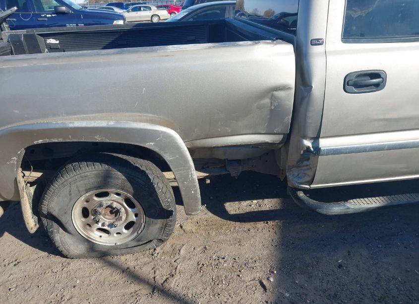 Photo 6 of 2002 Gmc Sierra 1500HD SLE (VIN 1GTGC13UX2F159778)