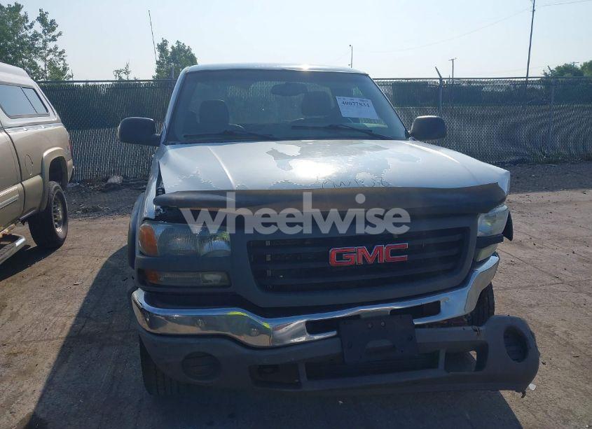 Photo 12 of 2004 Gmc Sierra 2500 WORK TRUCK (VIN 1GTGC24U74Z194008)