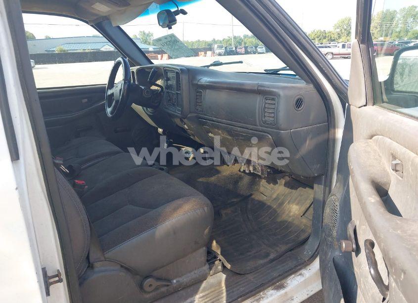 Photo 5 of 2004 Gmc Sierra 2500 WORK TRUCK (VIN 1GTGC24U74Z194008)