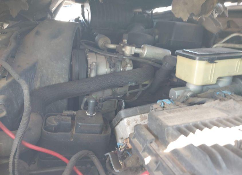 Photo 10 of 1998 Gmc Sierra 3500 HD SL (VIN 1GTGC33R1WF056844)