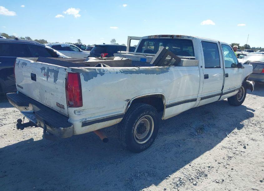 Photo 4 of 1998 Gmc Sierra 3500 HD SL (VIN 1GTGC33R1WF056844)