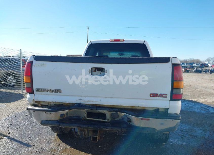 Photo 16 of 2005 Gmc Sierra 1500HD SLE (VIN 1GTGK13U05F811217)