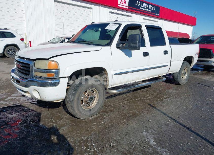 Photo 2 of 2005 Gmc Sierra 1500HD SLE (VIN 1GTGK13U05F811217)