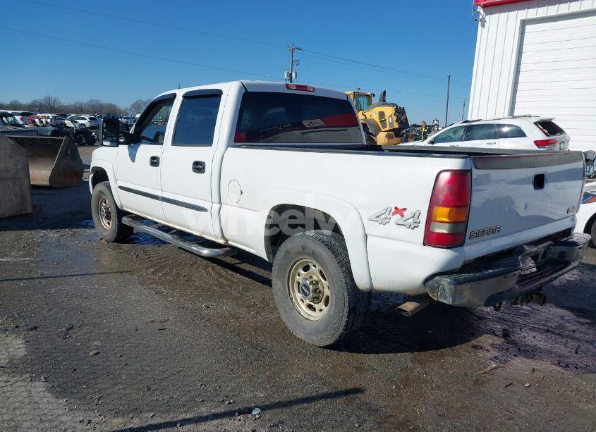 Photo 3 of 2005 Gmc Sierra 1500HD SLE (VIN 1GTGK13U05F811217)