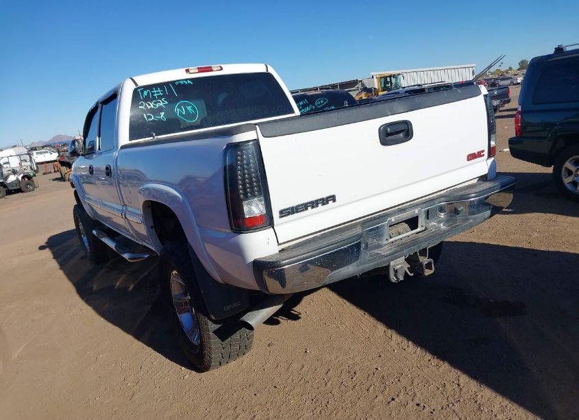 Photo 3 of 2002 Gmc Sierra 1500HD SLE (VIN 1GTGK13U22F212525)