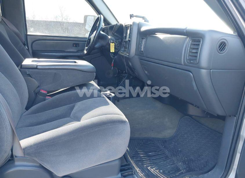 Photo 5 of 2004 Gmc Sierra 2500 SLE (VIN 1GTGK23U04F212497)
