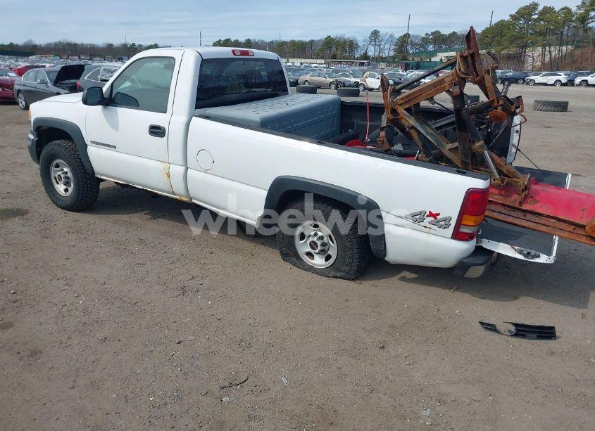 Photo 3 of 2003 Gmc Sierra 2500HD (VIN 1GTGK24U43E312475)