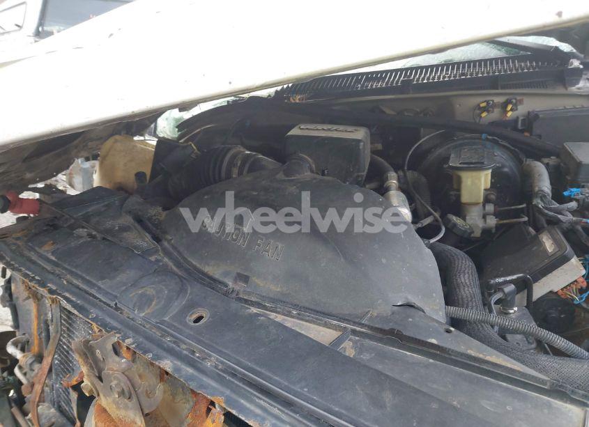 Photo 10 of 1998 Gmc Sierra 2500 HD SL (VIN 1GTGK29RXWE547827)