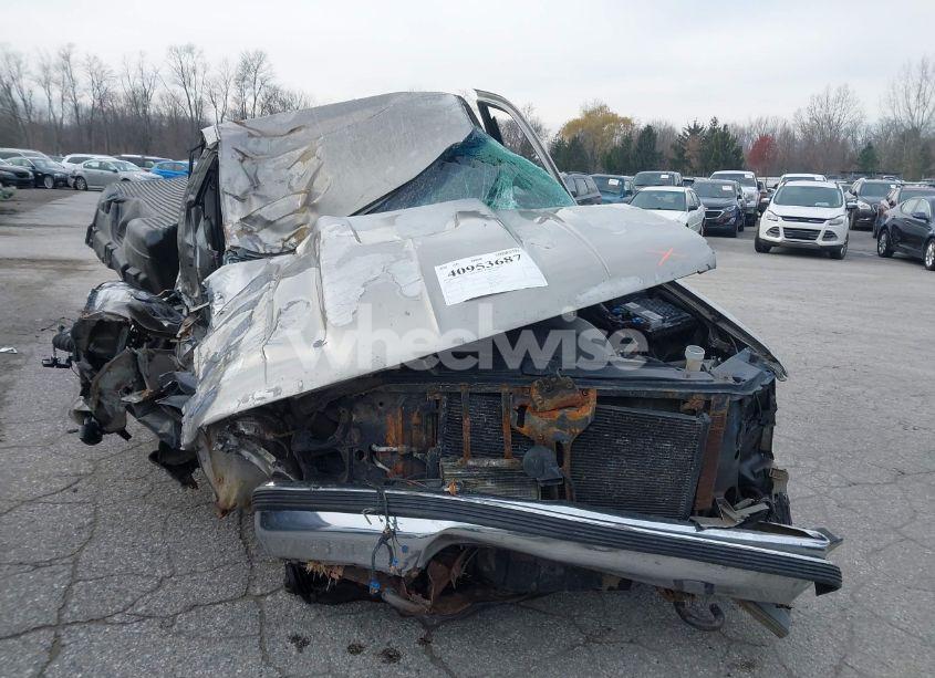 Photo 12 of 1998 Gmc Sierra 2500 HD SL (VIN 1GTGK29RXWE547827)