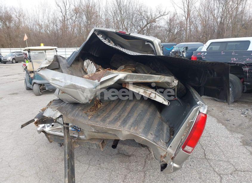 Photo 16 of 1998 Gmc Sierra 2500 HD SL (VIN 1GTGK29RXWE547827)