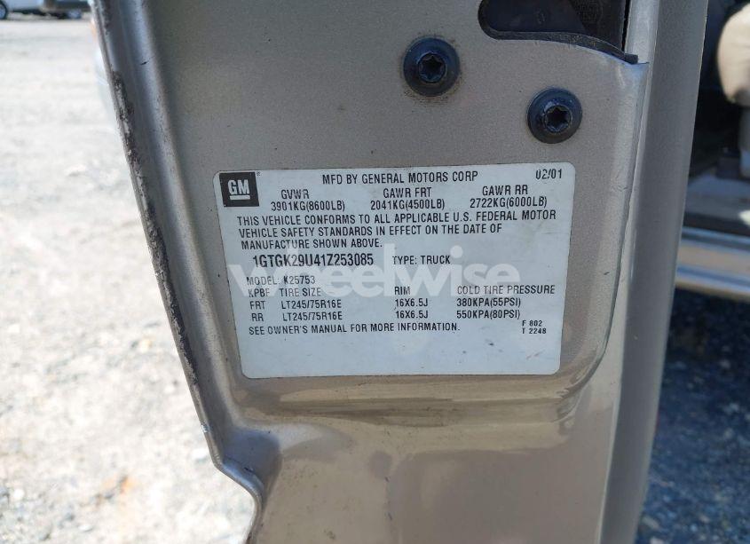 Photo 9 of 2001 Gmc Sierra 2500 SLE (VIN 1GTGK29U41Z253085)