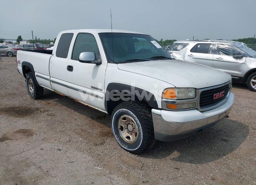2000 Gmc New SIERRA K2500 (VIN 1GTGK29UXYE377945) main photo