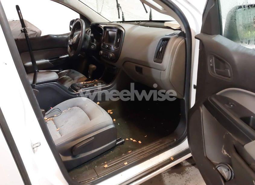 Photo 5 of 2018 Gmc Canyon (VIN 1GTH5BEA2J1131993)