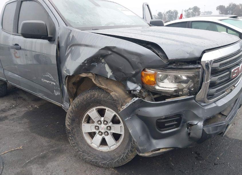 Photo 6 of 2018 Gmc Canyon (VIN 1GTH5BEA3J1127046)