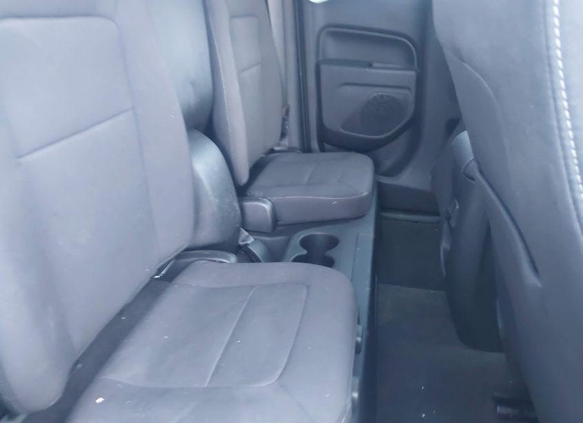 Photo 8 of 2018 Gmc Canyon SLE (VIN 1GTH5CEA3J1152843)