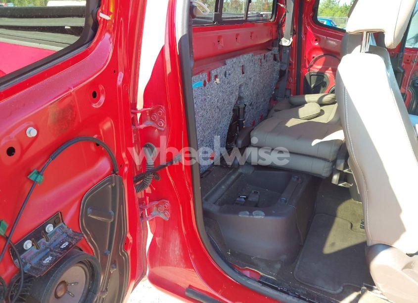 Photo 8 of 2016 Gmc Canyon SLT (VIN 1GTH5DE31G1162996)