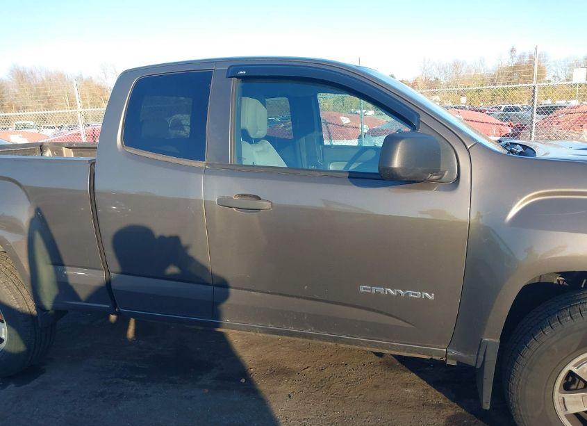 Photo 13 of 2016 Gmc Canyon (VIN 1GTH6BE33G1197718)