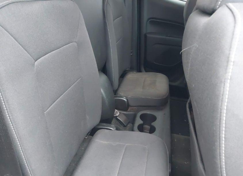 Photo 8 of 2016 Gmc Canyon SLE (VIN 1GTH6CE35G1393049)