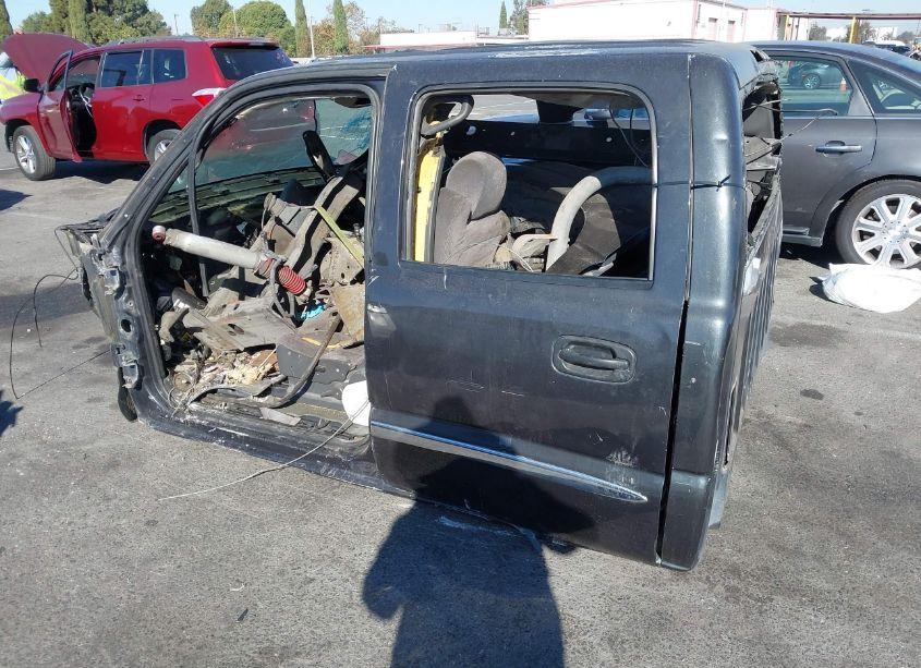 Photo 3 of 2003 Gmc Sierra 2500HD SLE (VIN 1GTHC23153F189238)