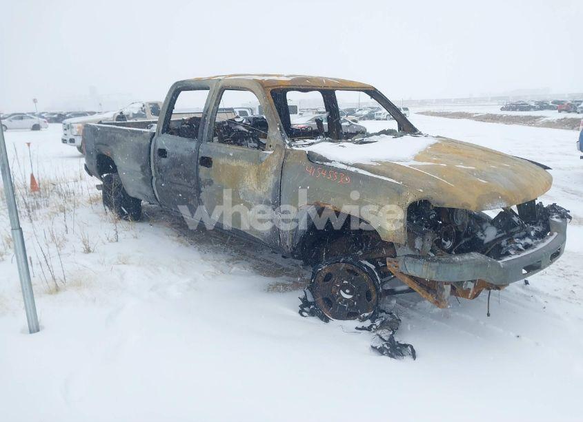 2003 Gmc Sierra 2500HD (VIN 1GTHC23U43F229108) main photo