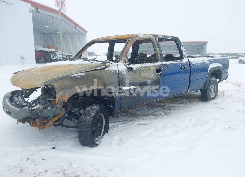 Photo 2 of 2003 Gmc Sierra 2500HD (VIN 1GTHC23U43F229108)
