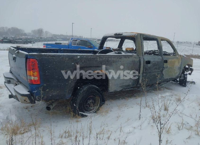 Photo 4 of 2003 Gmc Sierra 2500HD (VIN 1GTHC23U43F229108)