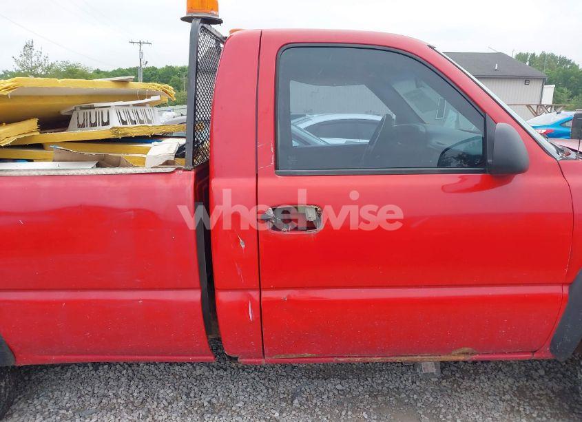 Photo 13 of 2006 Gmc Sierra 2500HD WORK TRUCK (VIN 1GTHC24U46E247200)