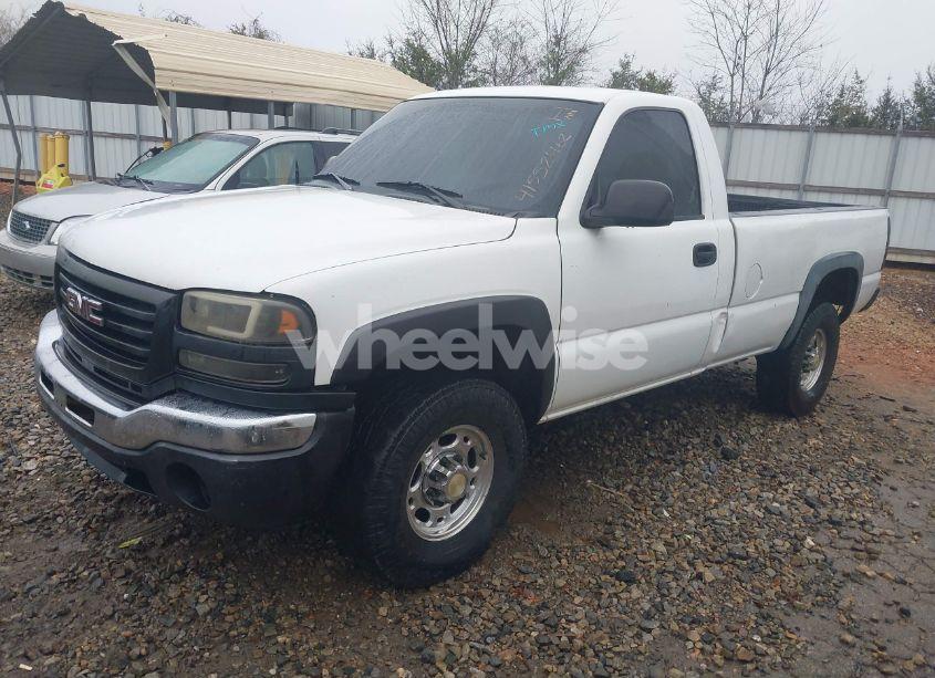Photo 2 of 2005 Gmc Sierra 2500HD WORK TRUCK (VIN 1GTHC24U65E213158)