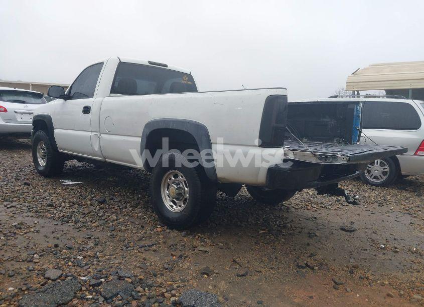 Photo 3 of 2005 Gmc Sierra 2500HD WORK TRUCK (VIN 1GTHC24U65E213158)