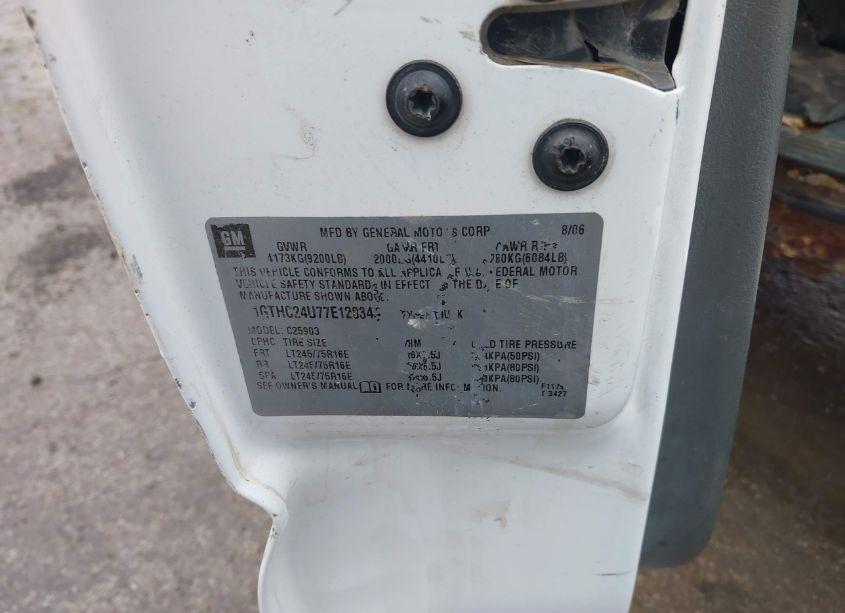 Photo 9 of 2007 Gmc Sierra 2500HD CLASSIC WORK TRUCK (VIN 1GTHC24U77E120345)