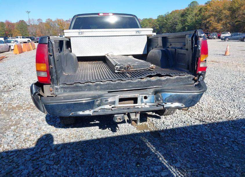 Photo 6 of 2003 Gmc Sierra 2500HD SLE (VIN 1GTHC29173E352968)