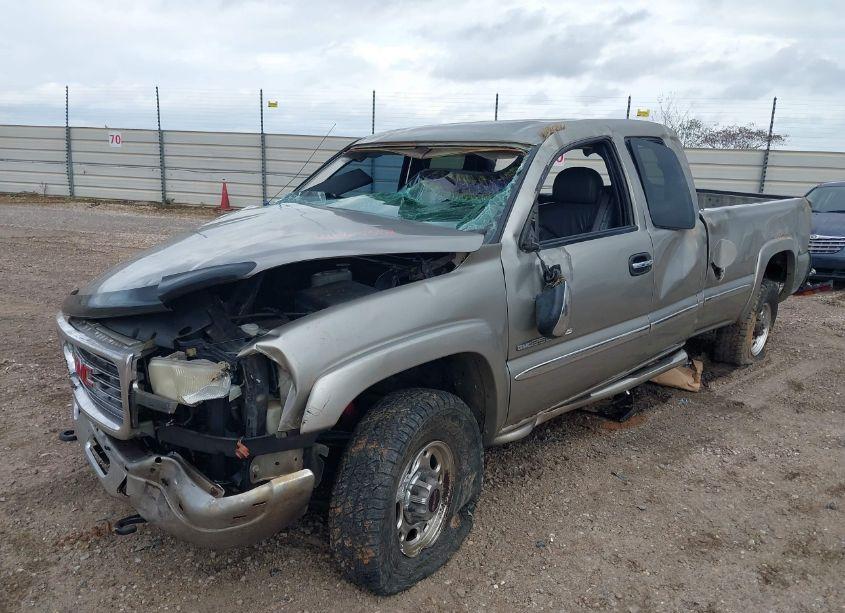 Photo 2 of 2002 Gmc Sierra 2500HD SLE (VIN 1GTHC29G72E301148)