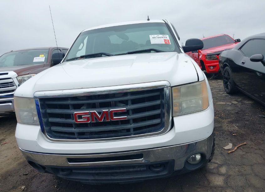 Photo 12 of 2007 Gmc Sierra 2500HD WORK TRUCK (VIN 1GTHC29K57E525899)