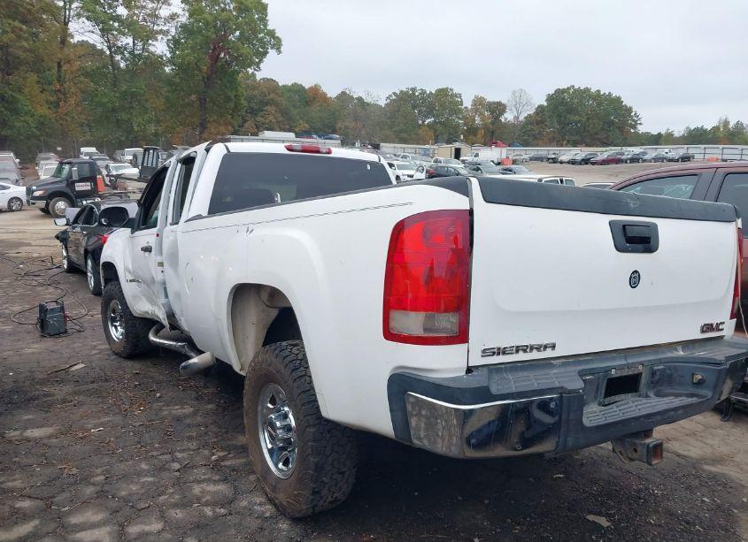 Photo 3 of 2007 Gmc Sierra 2500HD WORK TRUCK (VIN 1GTHC29K57E525899)