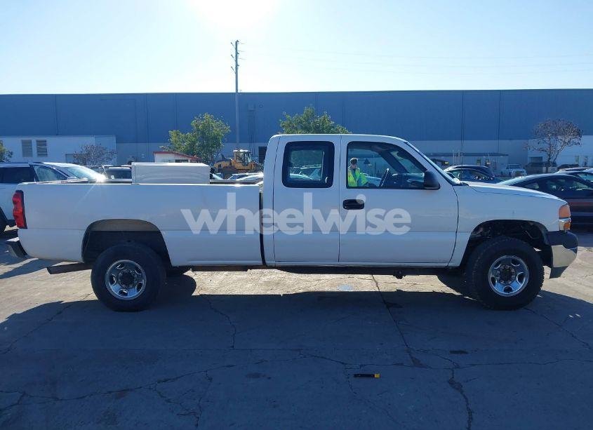 Photo 13 of 2002 Gmc Sierra 2500HD STANDARD (VIN 1GTHC29U02E144116)