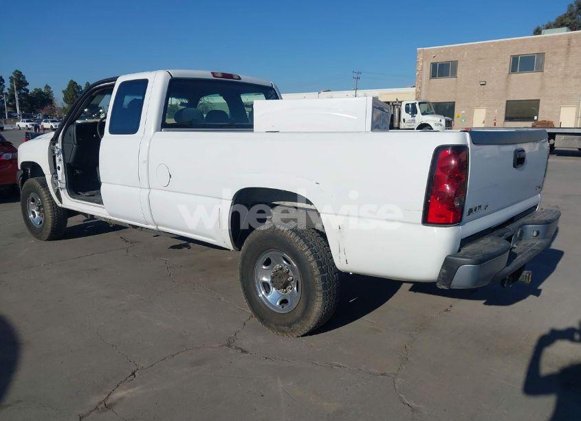 Photo 3 of 2002 Gmc Sierra 2500HD STANDARD (VIN 1GTHC29U02E144116)