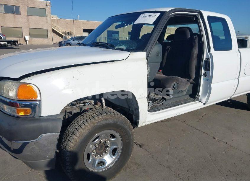 Photo 6 of 2002 Gmc Sierra 2500HD STANDARD (VIN 1GTHC29U02E144116)