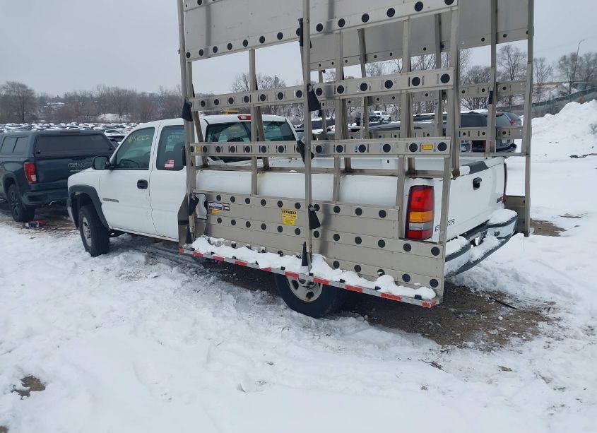 Photo 3 of 2002 Gmc Sierra 2500HD STANDARD (VIN 1GTHC29U62E202407)