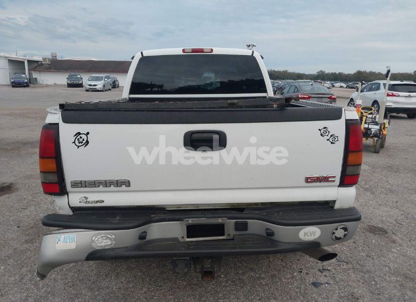 Photo 16 of 2007 Gmc Sierra 2500HD CLASSIC WORK TRUCK (VIN 1GTHC29U77E115168)