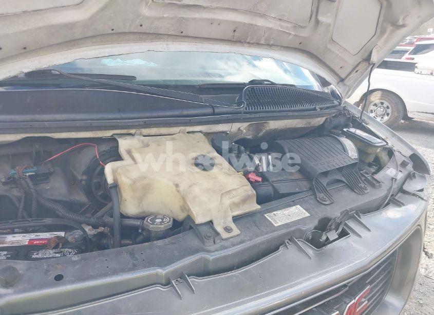 Photo 10 of 2002 Gmc Savana STANDARD (VIN 1GTHG39R321103721)