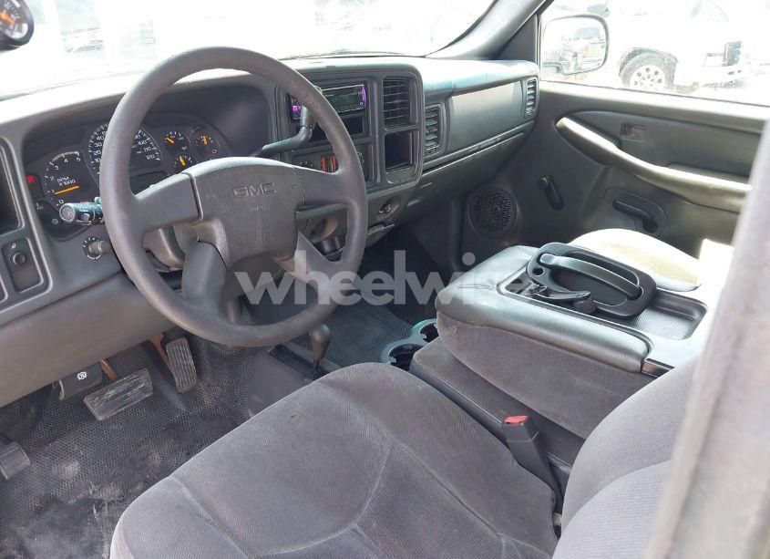 Photo 6 of 2003 Gmc Sierra K2500 HD (VIN 1GTHK23103F130049)
