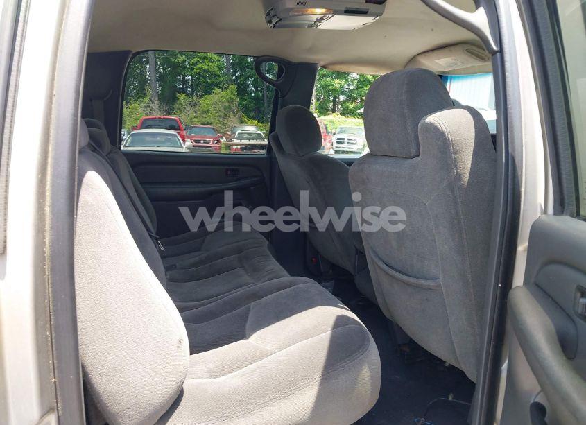 Photo 8 of 2003 Gmc Sierra K2500 HD (VIN 1GTHK23103F130049)